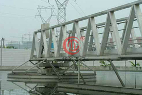 周邊傳動刮泥機